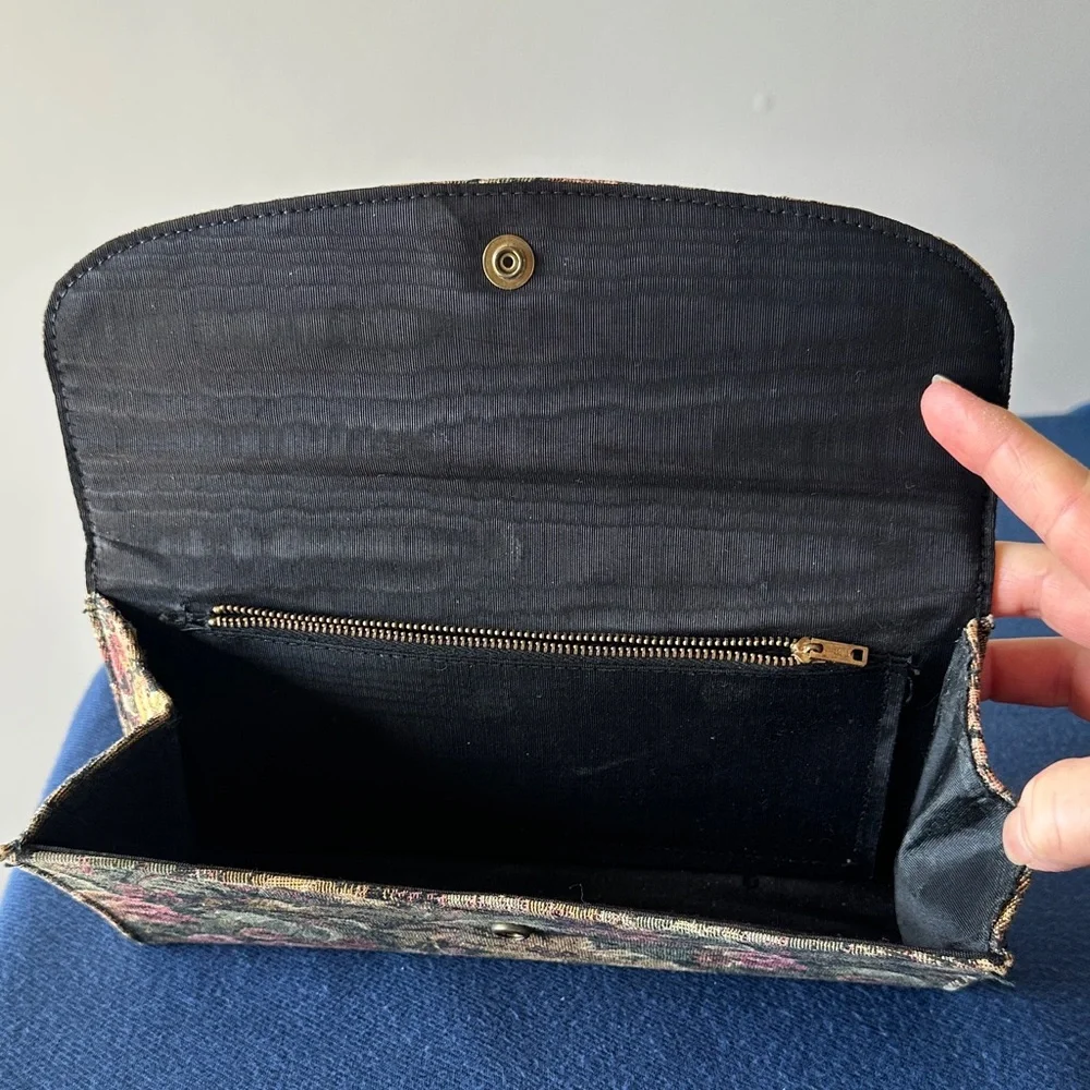 Floral Tapestry Clutch - Picture 4 of 4